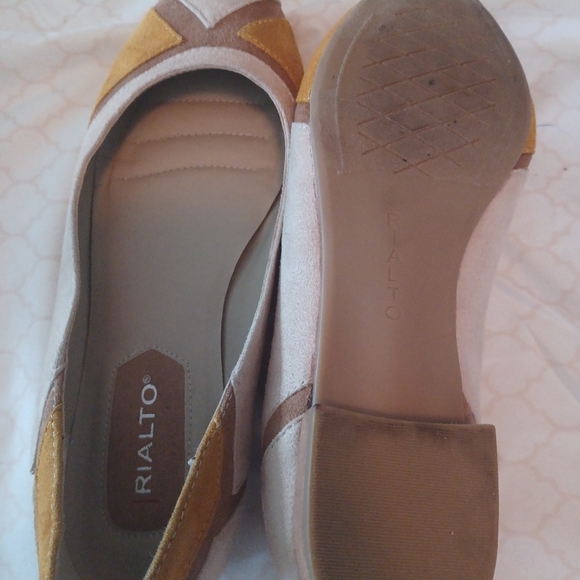 Rialto Adora Color block Pointed Toe Slip on Ballet Flats - Picture 4 of 4